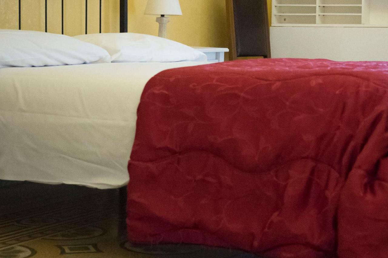 La Breccia A Porta Pia Bed & Breakfast Roma Ngoại thất bức ảnh