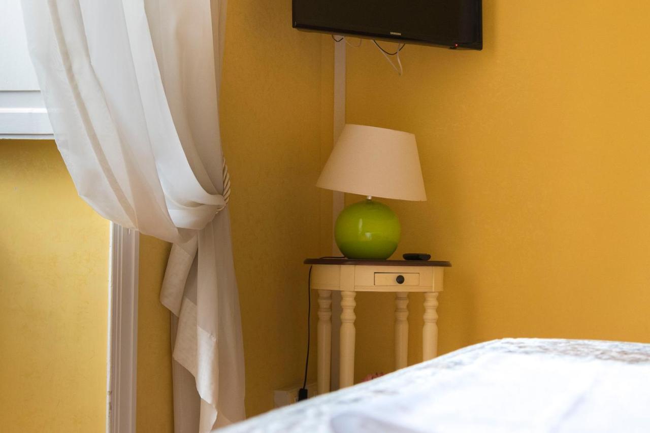 La Breccia A Porta Pia Bed & Breakfast Roma Ngoại thất bức ảnh