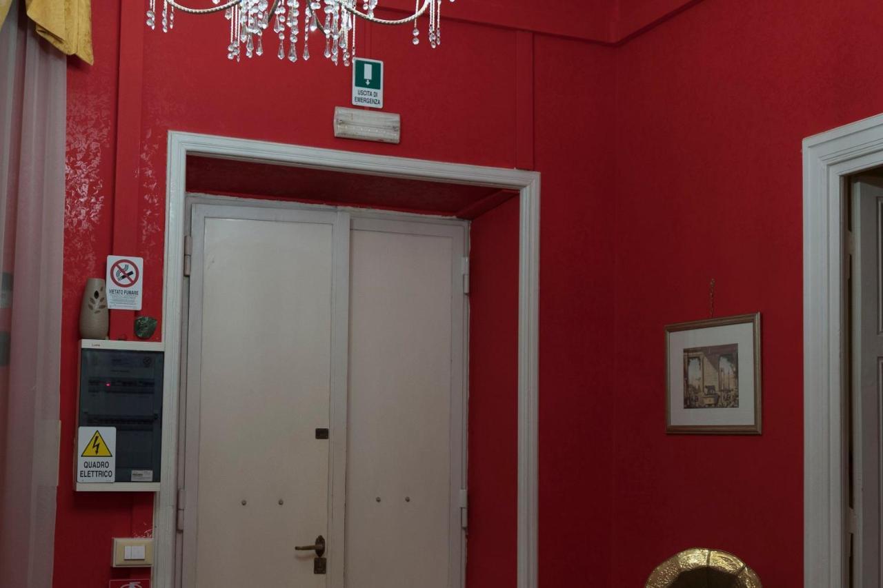 La Breccia A Porta Pia Bed & Breakfast Roma Ngoại thất bức ảnh
