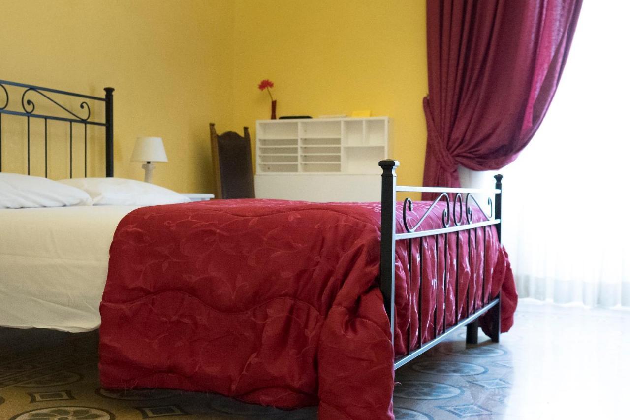 La Breccia A Porta Pia Bed & Breakfast Roma Ngoại thất bức ảnh