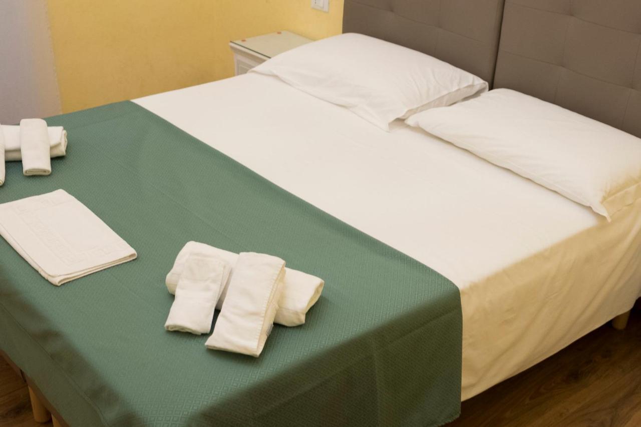 La Breccia A Porta Pia Bed & Breakfast Roma Ngoại thất bức ảnh