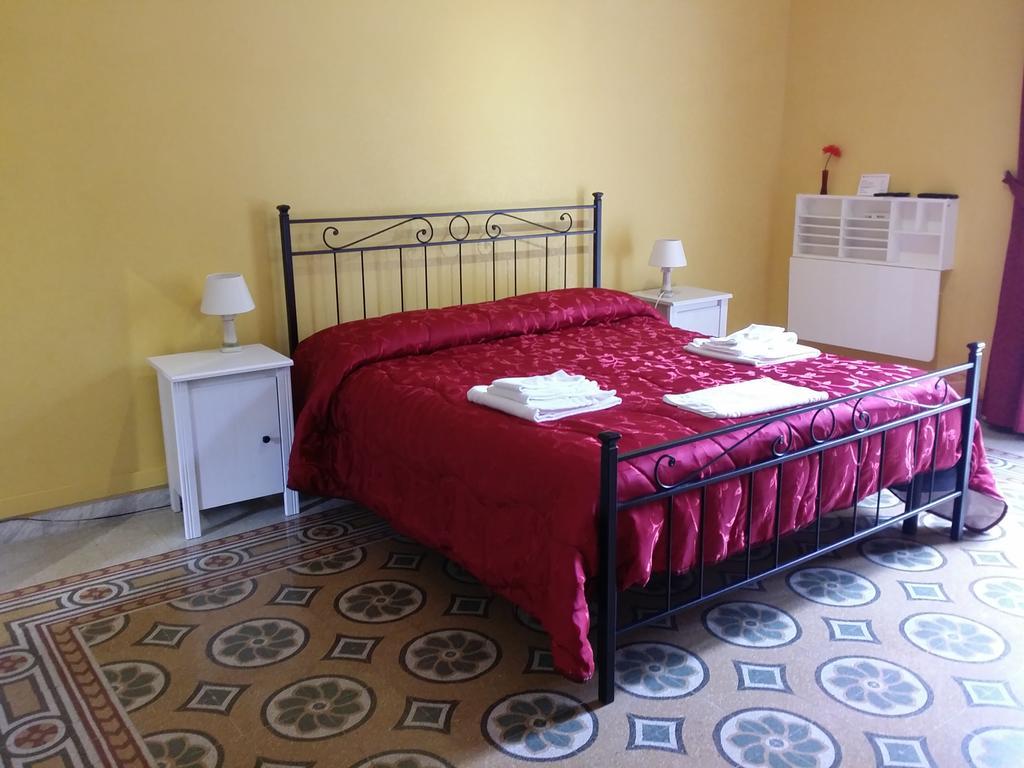 La Breccia A Porta Pia Bed & Breakfast Roma Ngoại thất bức ảnh