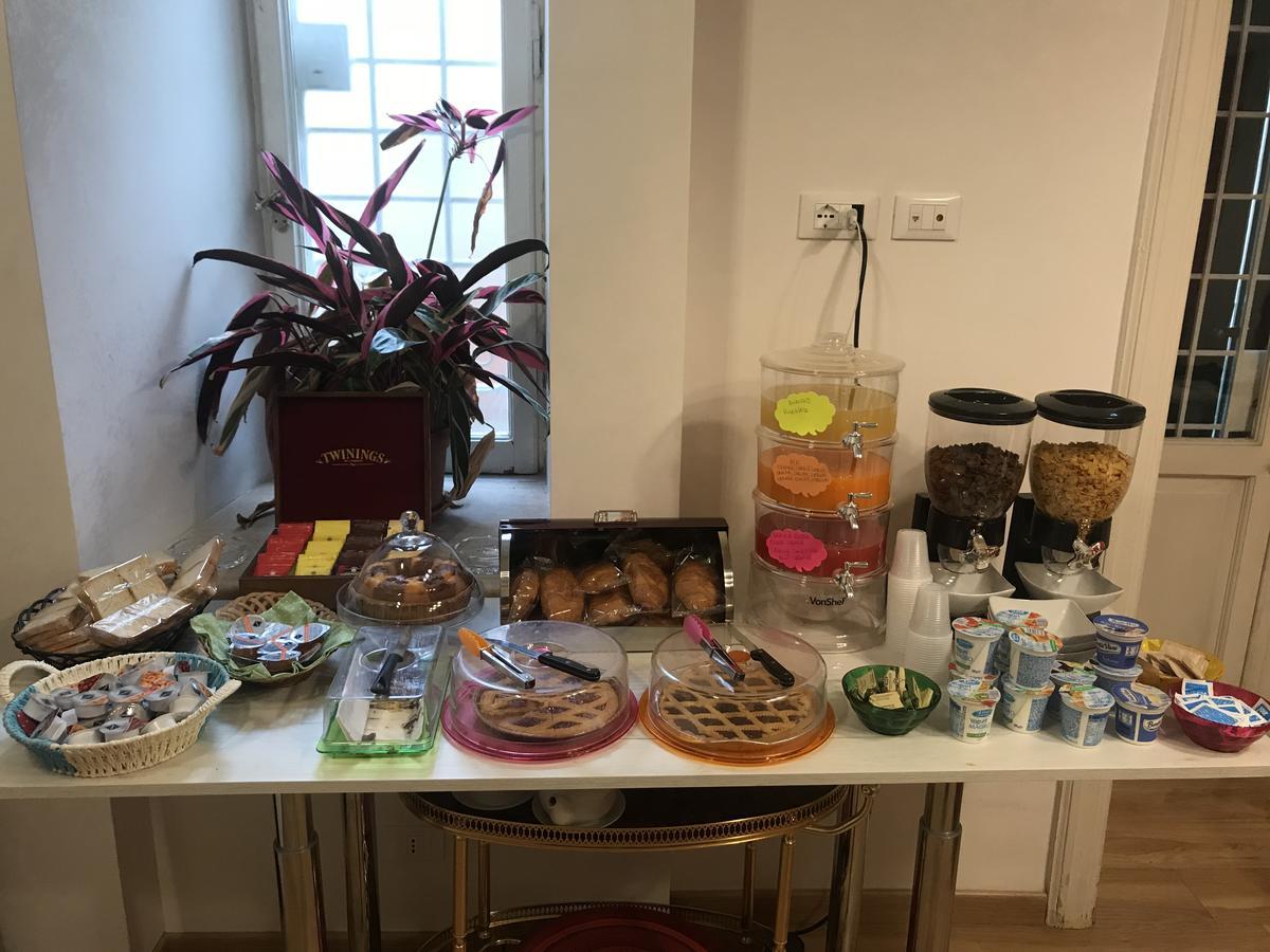 La Breccia A Porta Pia Bed & Breakfast Roma Ngoại thất bức ảnh